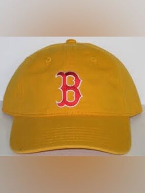 NWOT- Boston Red Sox Hat - Adjustable Mens or Women’s